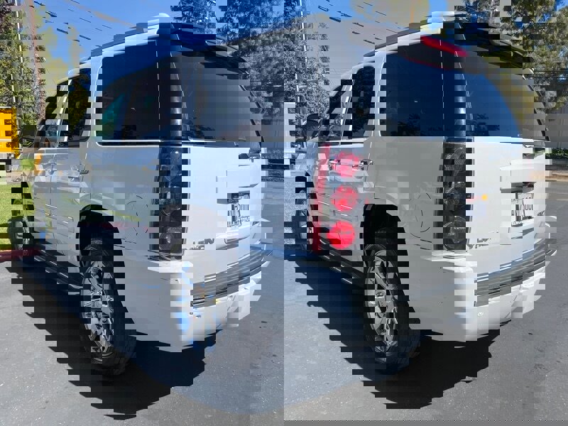 Used 2013 GMC Yukon Denali image 9