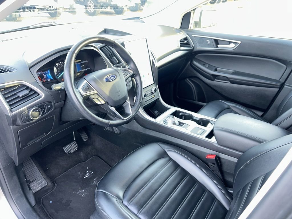 Used 2024 Ford Edge SEL image 13