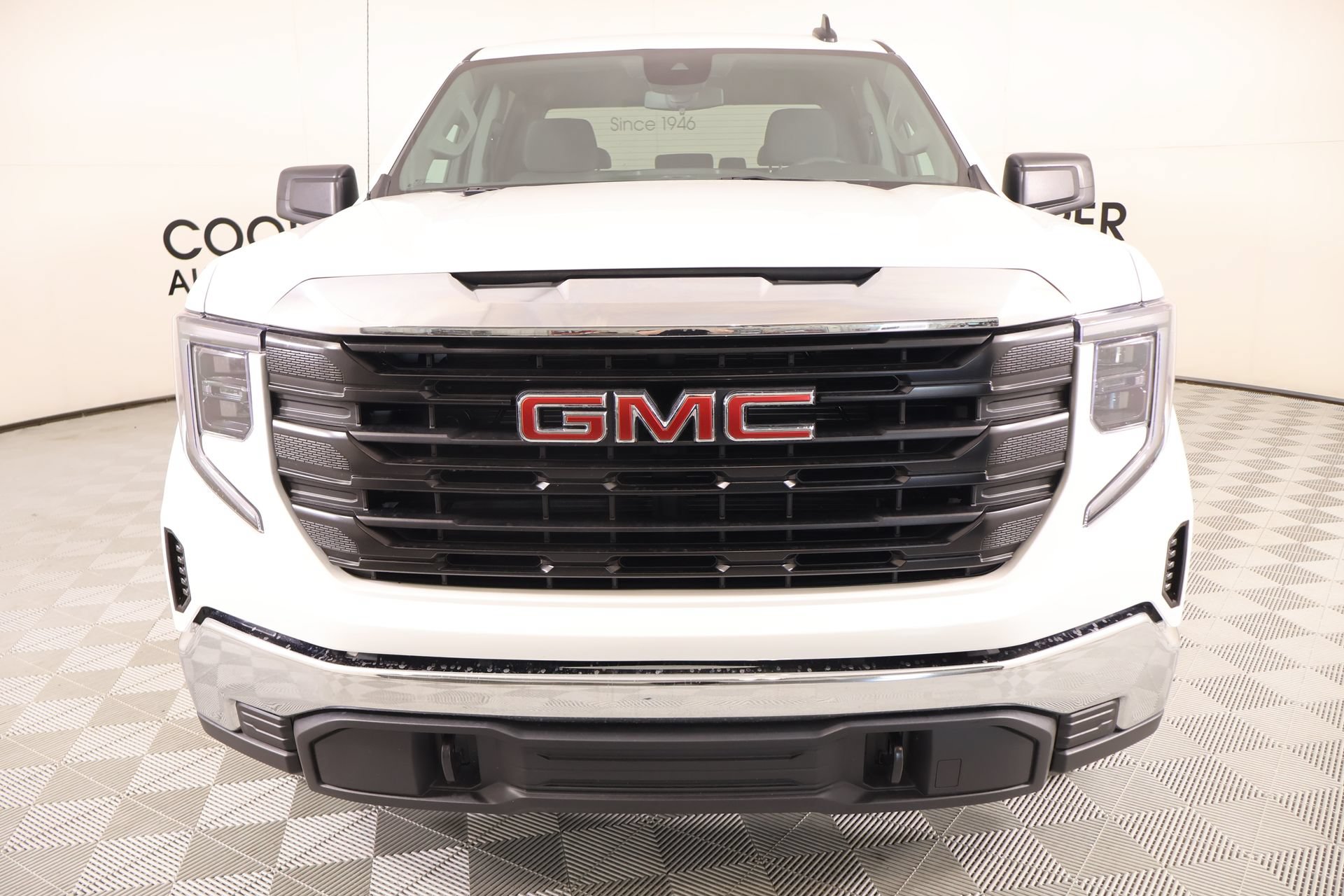 Used 2026 GMC Sierra 1500 Pro w/ Pro Value Package AWD/4WD image 8