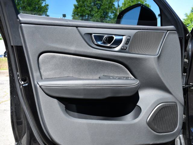 Used 2024 Volvo S60 B5 Plus FWD image 10