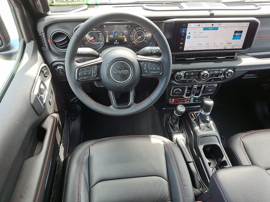 Certified 2024 Jeep Gladiator Rubicon w/ Convenience Group AWD/4WD image 13