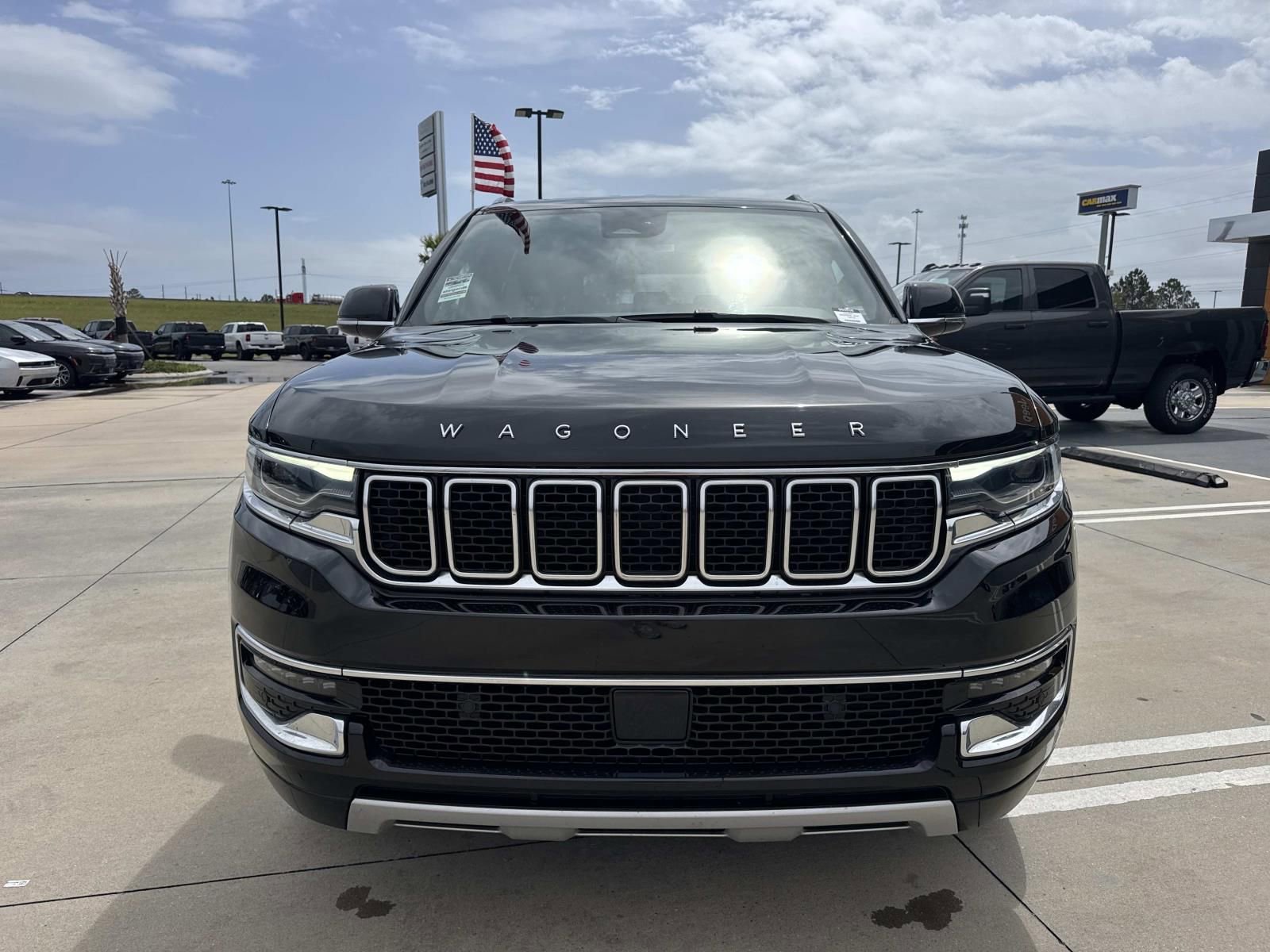 Used 2024 Jeep Wagoneer L Series II image 2