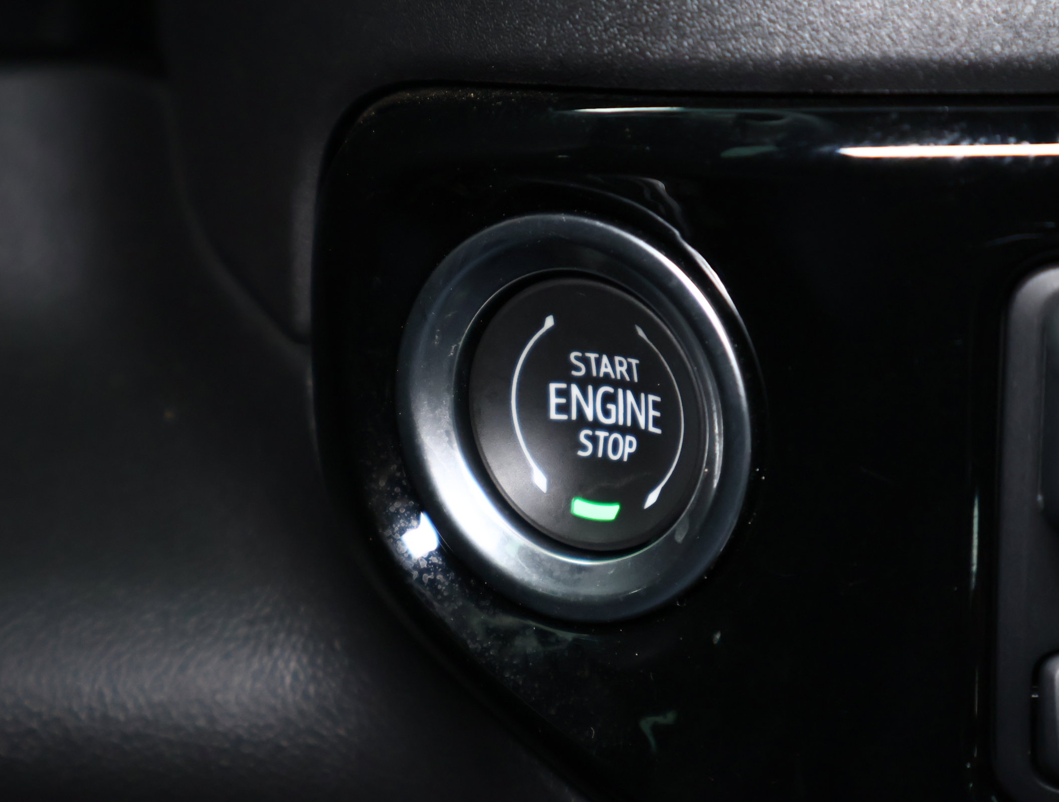 Used 2024 Chevrolet Silverado 1500 LT Trail Boss w/ Convenience Package II AWD/4WD image 18