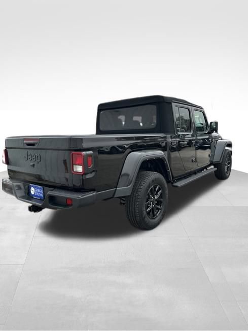 Used 2021 Jeep Gladiator Sport image 8