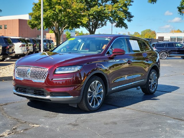 Used 2023 Lincoln Nautilus Reserve AWD/4WD image 2