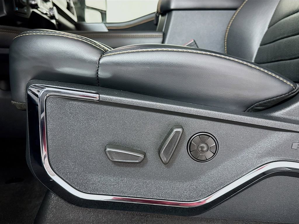 Used 2024 Ford F350 Platinum w/ FX4 Off-Road Package image 16