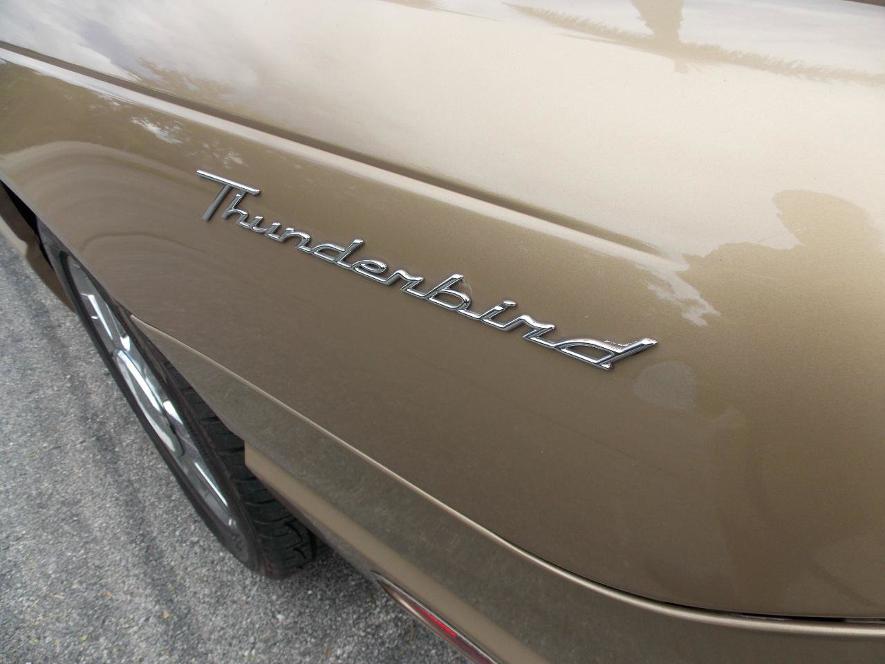 Used 2005 Ford Thunderbird RWD image 22