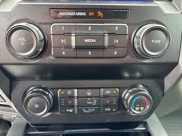 Used 2020 Ford F150 XLT w/ Equipment Group 302A Luxury AWD/4WD image 32