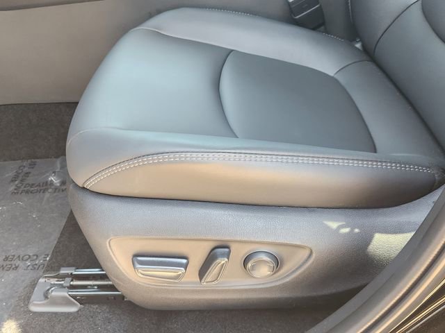 Used 2025 Toyota RAV4 XLE Premium image 18