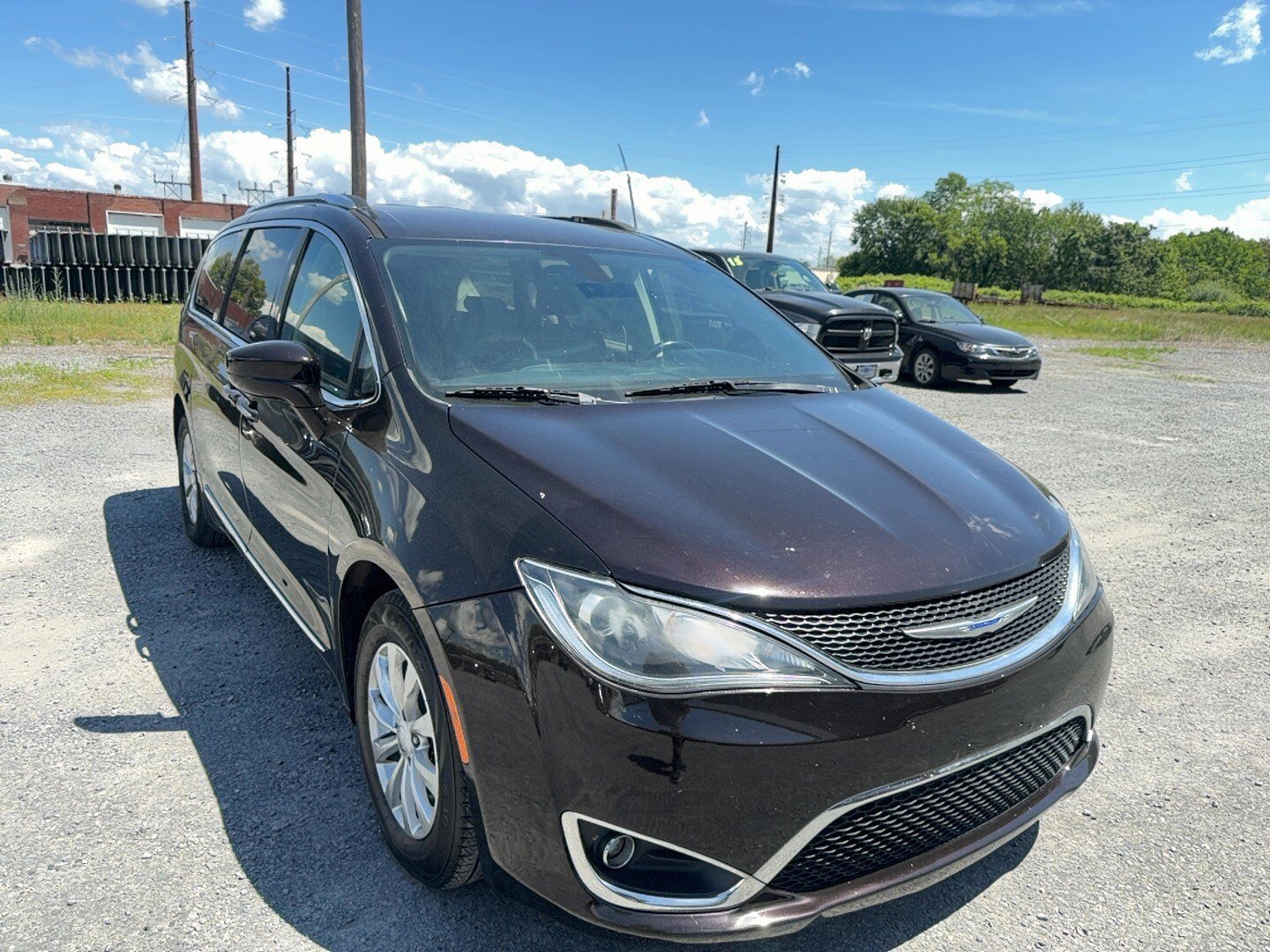 Used 2019 Chrysler Pacifica Touring-L FWD image 5