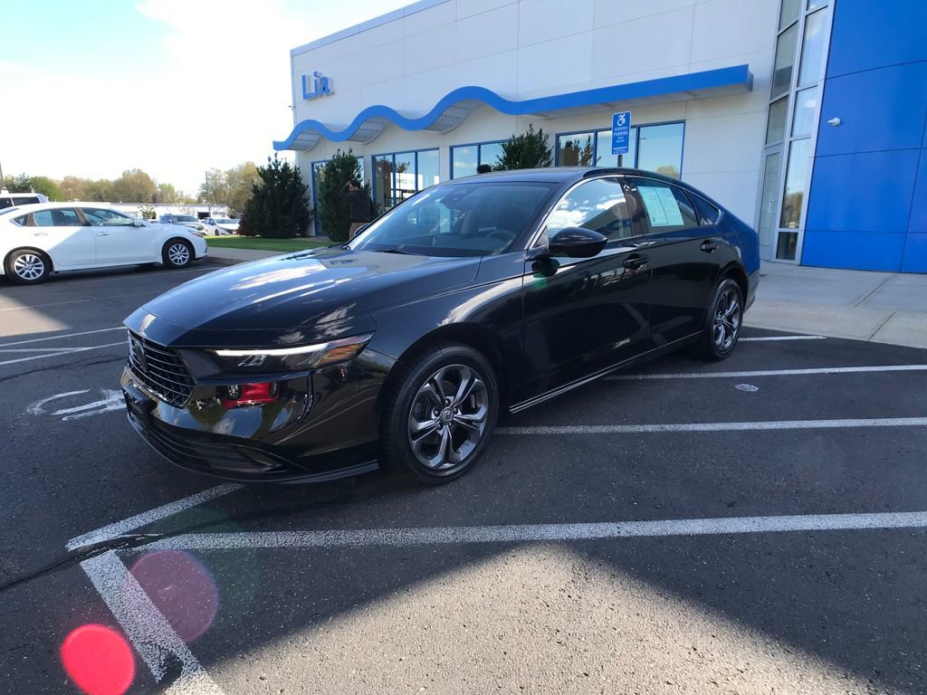 Certified 2023 Honda Accord EX image 3