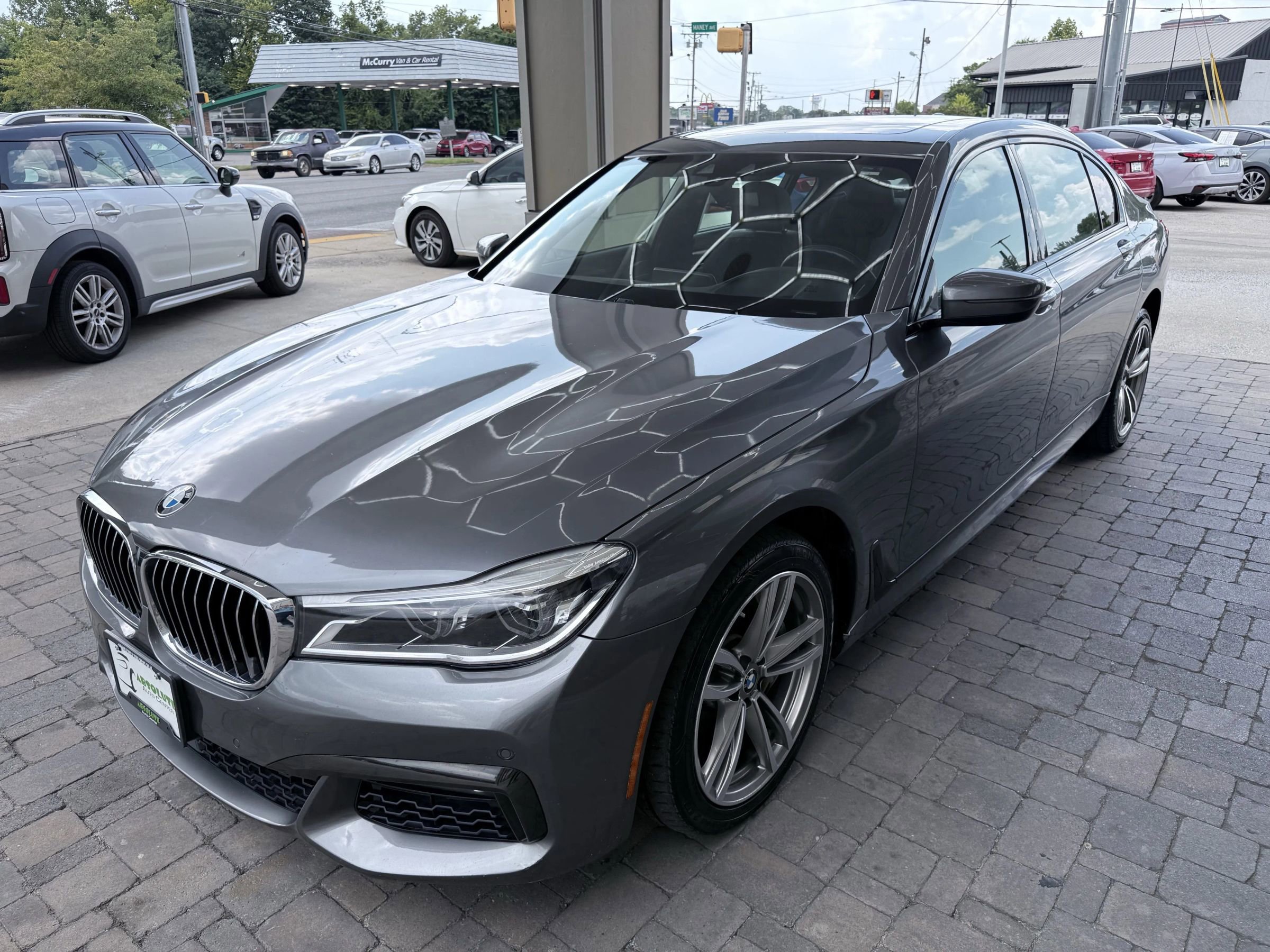Used 2018 BMW 750i xDrive image 50