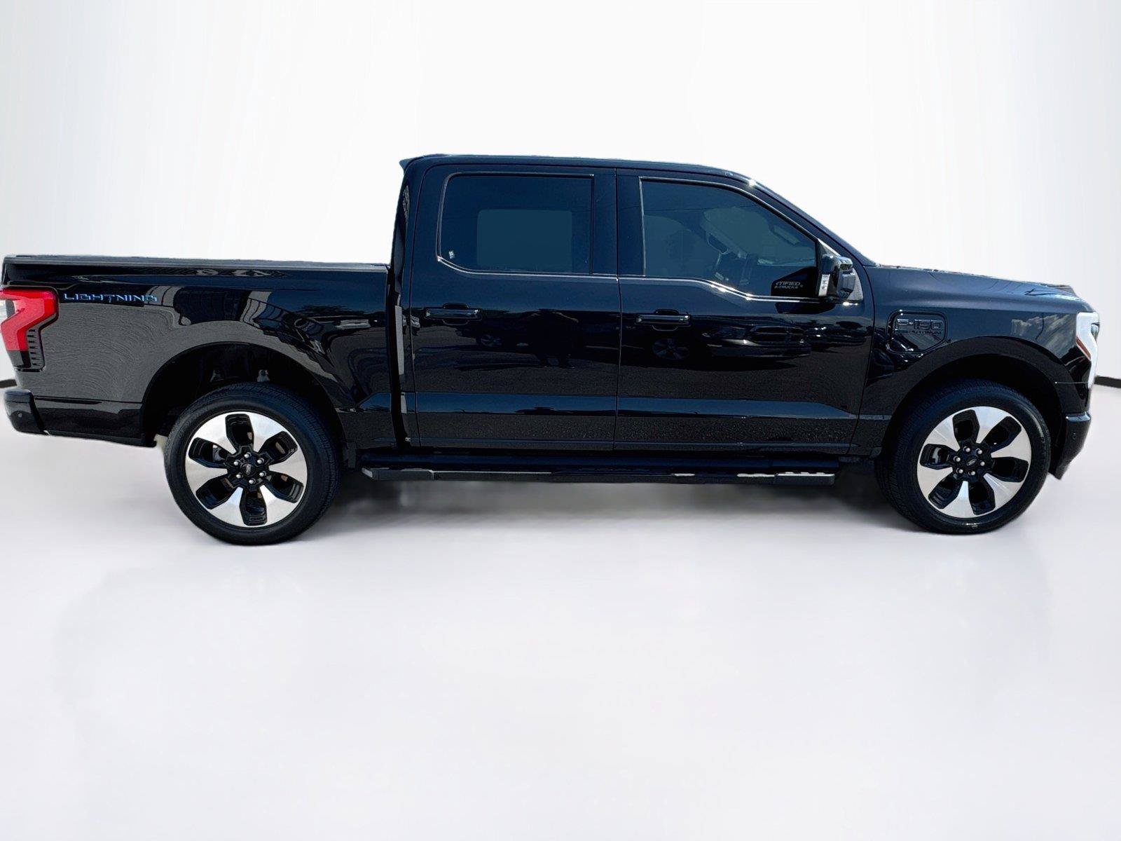Used 2023 Ford F150 Lightning Platinum AWD/4WD image 6
