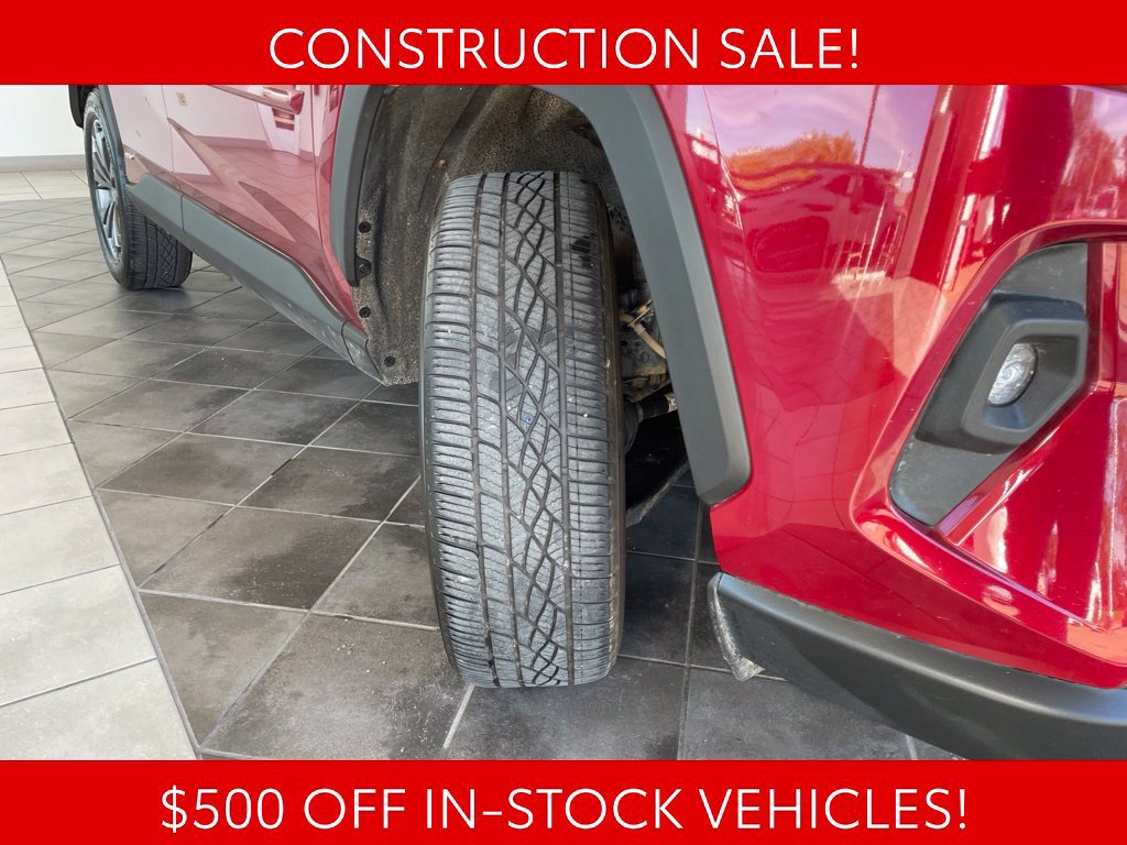 Used 2022 Toyota RAV4 XLE Premium AWD/4WD image 18