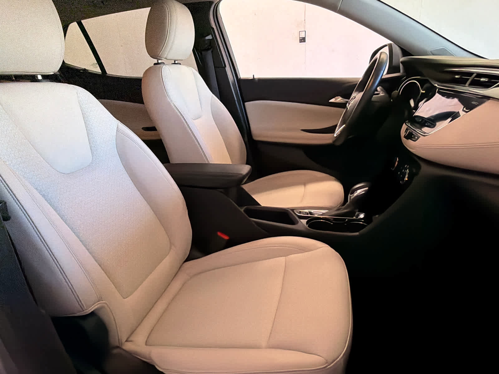 Certified 2023 Buick Encore GX Preferred w/ Cold Weather Comfort Package image 26