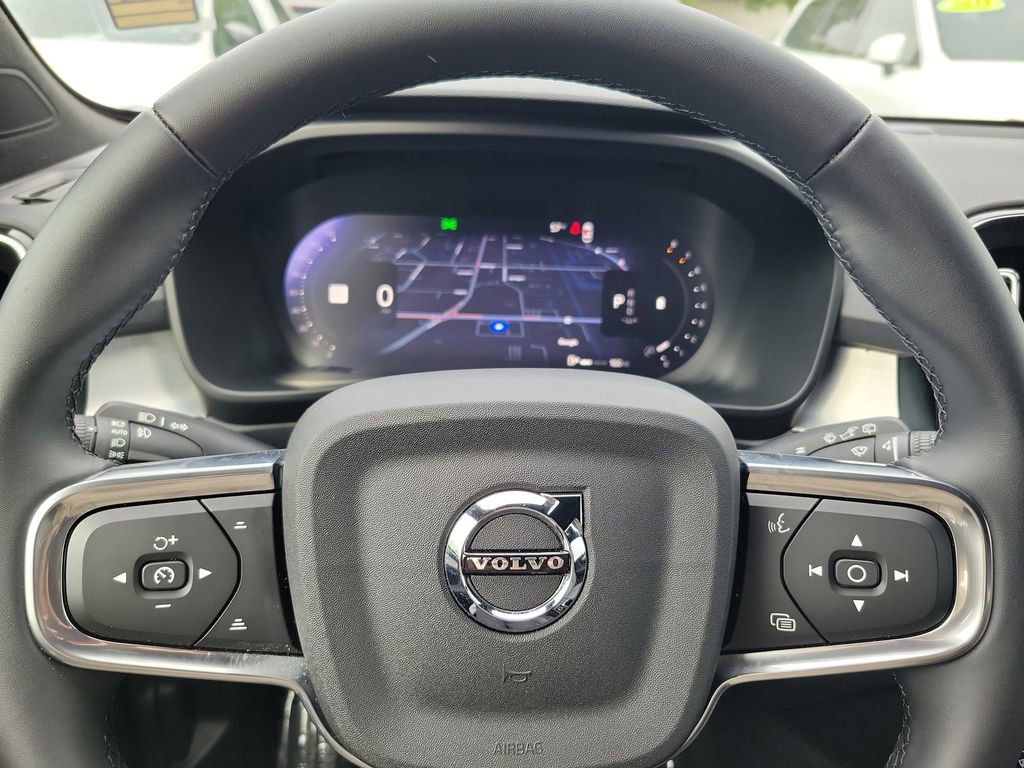 New 2026 Volvo XC40 B5 Core AWD/4WD image 7