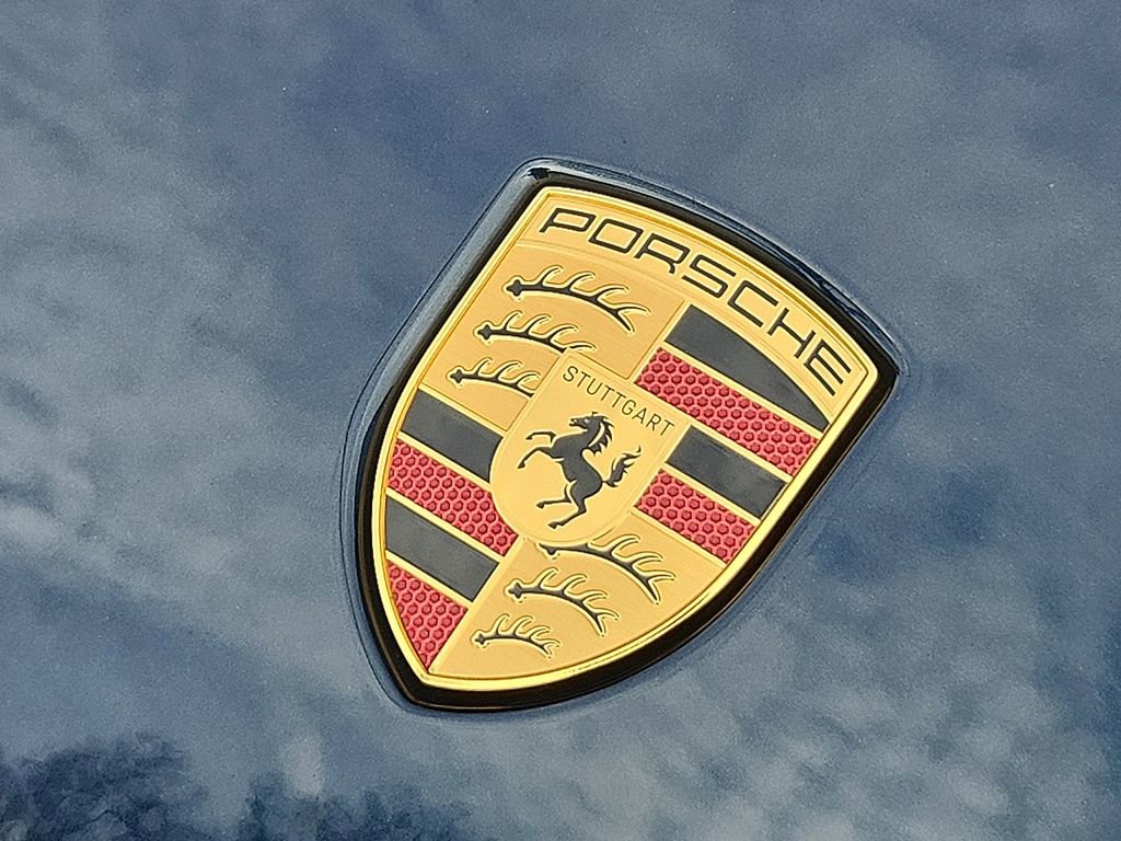 Certified 2025 Porsche Cayenne Coupe image 30
