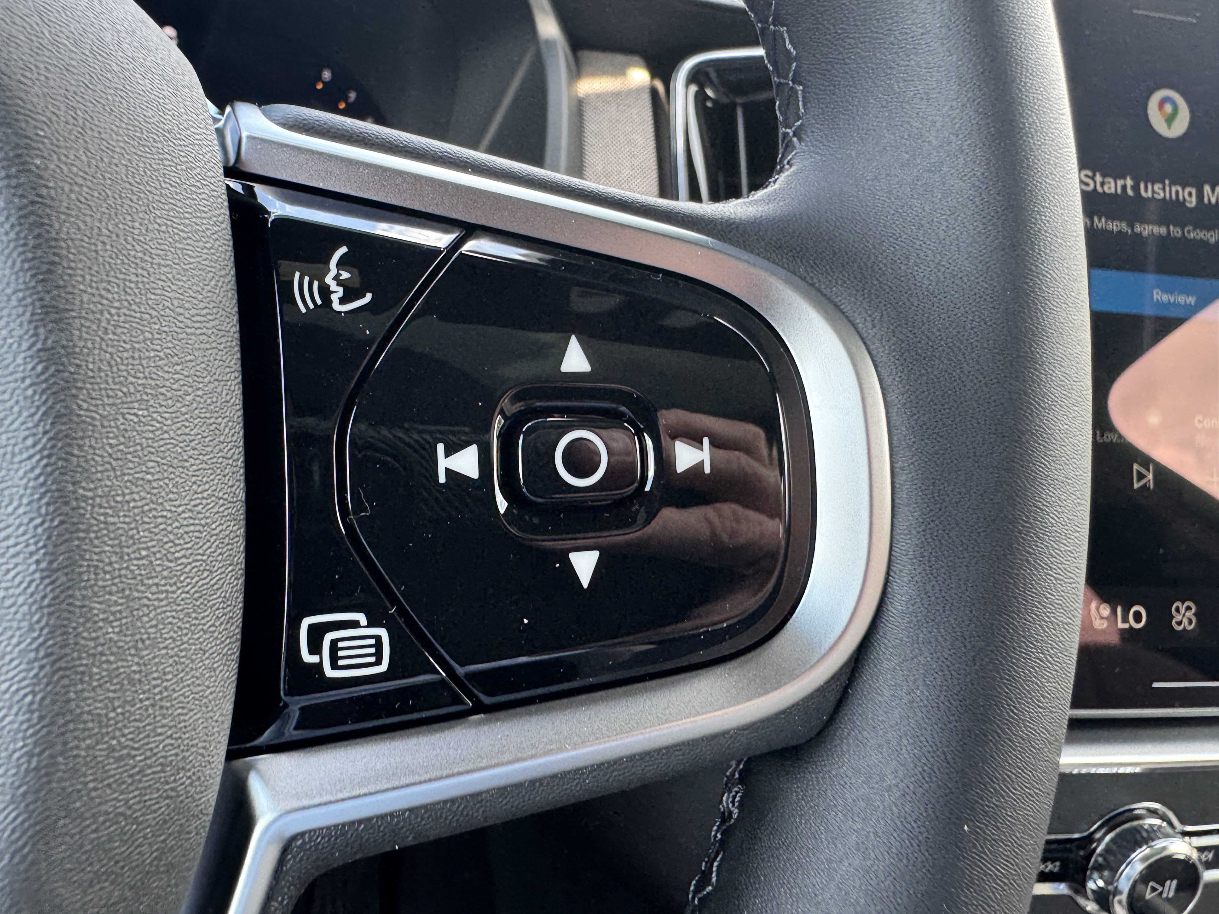 New 2026 Volvo XC90 B6 Plus image 30