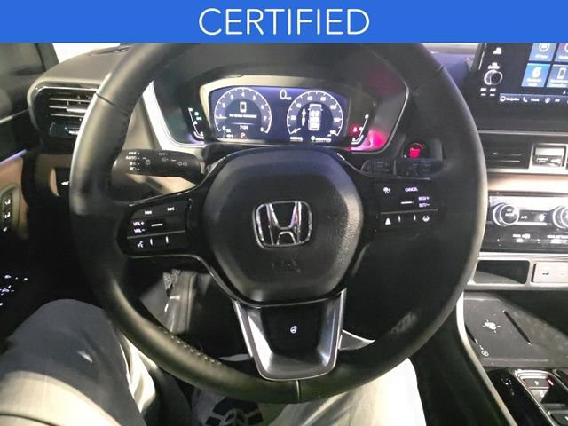 Used 2025 Honda Pilot Elite image 30