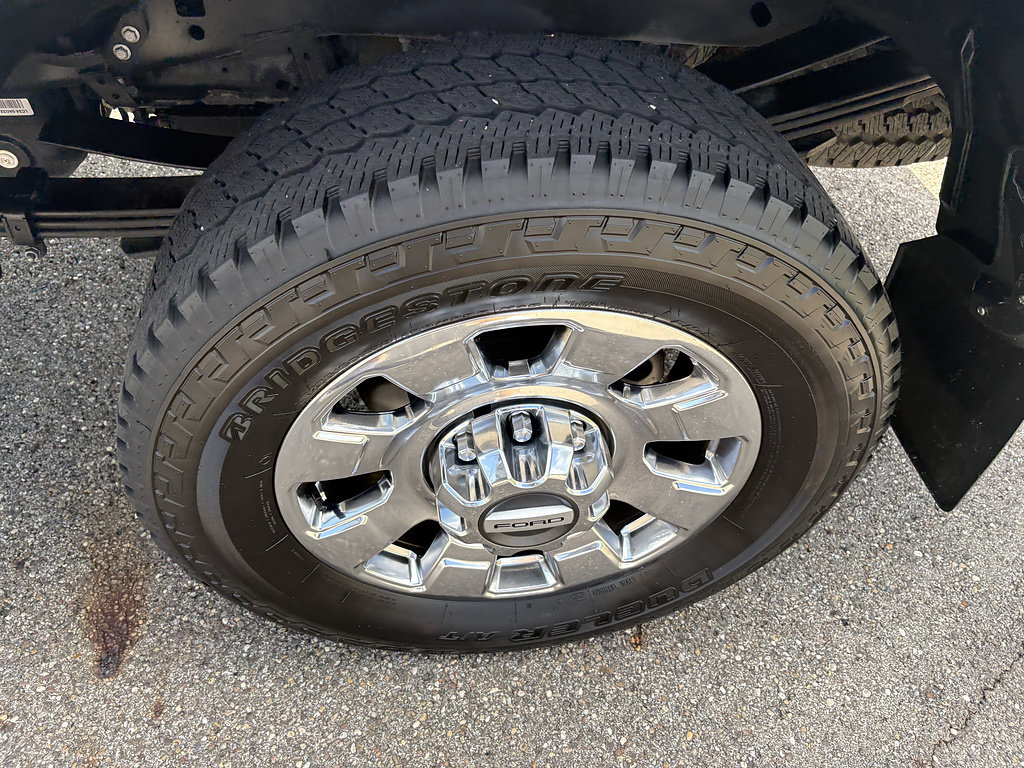 Used 2026 Ford F350 Lariat w/ Lariat Premium Package AWD/4WD image 10