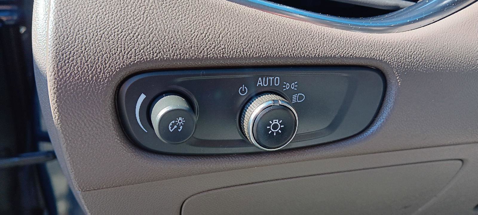 Used 2020 Chevrolet Malibu LT image 10