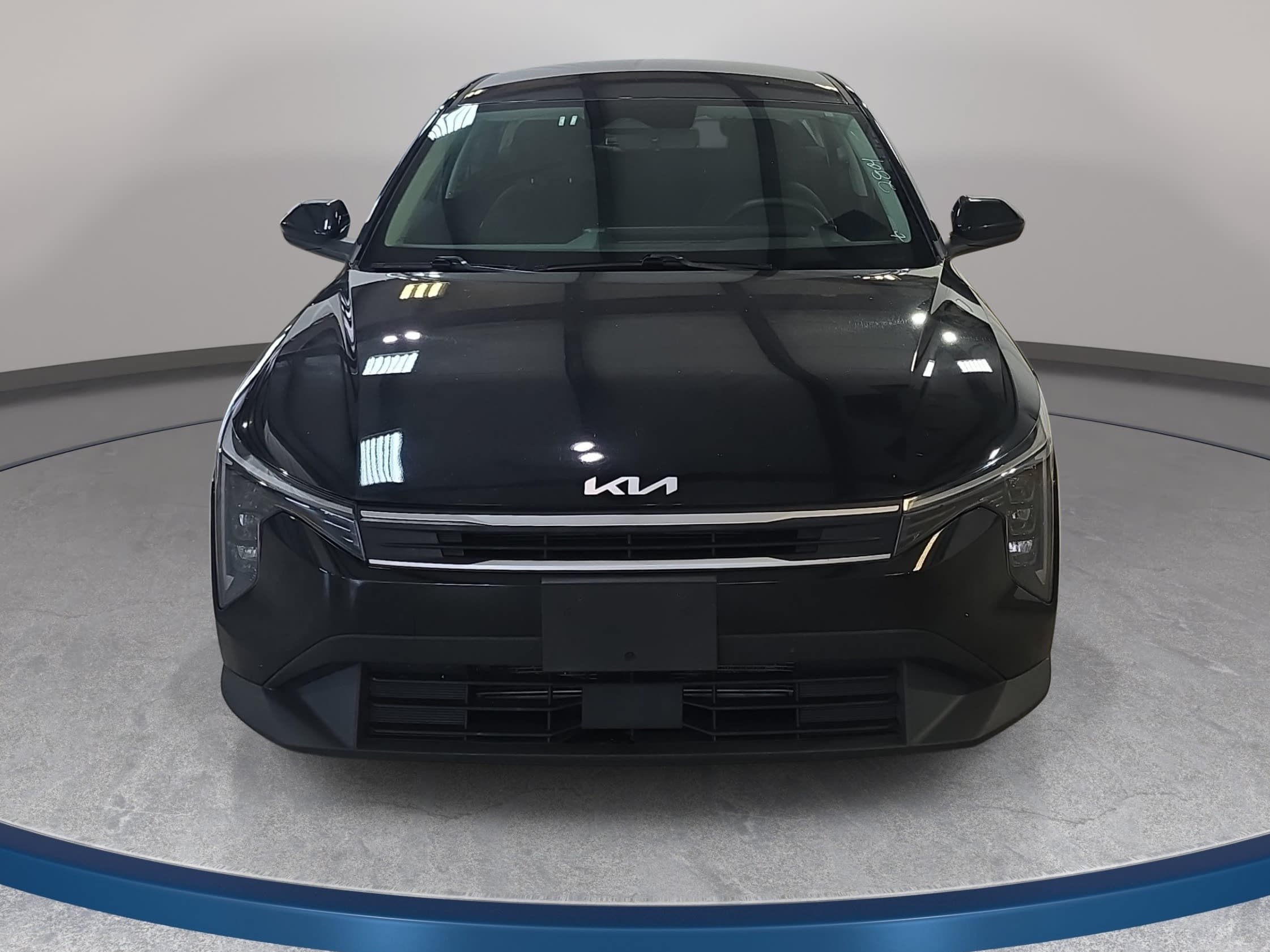 Used 2025 Kia K4 FWD image 3