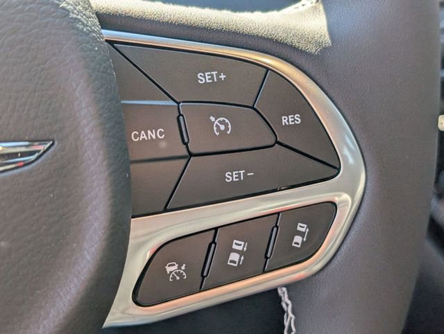 New 2026 Chrysler Pacifica Select image 16