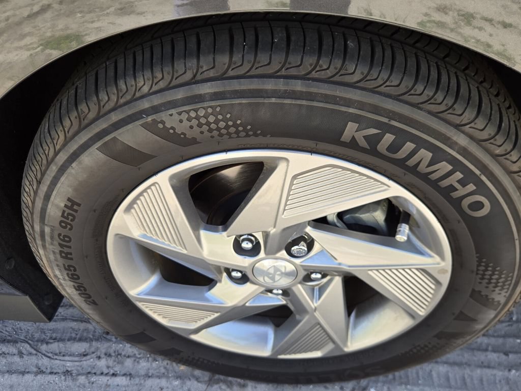 Certified 2025 Hyundai Sonata SE FWD image 10