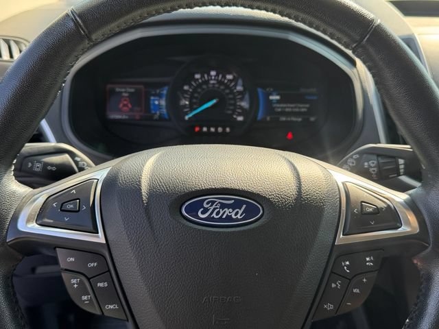 Used 2022 Ford Edge SEL AWD/4WD image 29