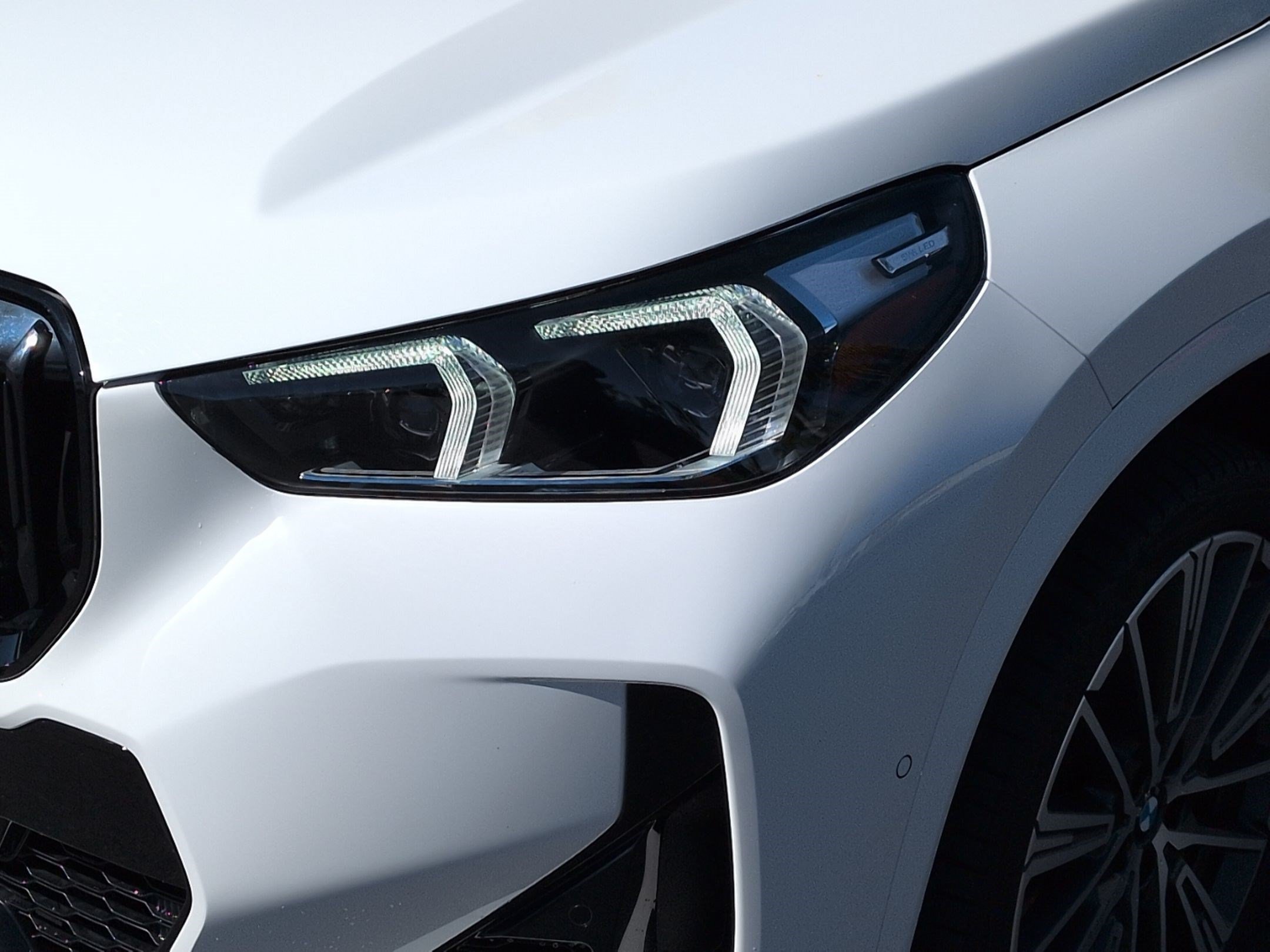 Certified 2025 BMW X1 xDrive28i w/ M Sport Package AWD/4WD image 6