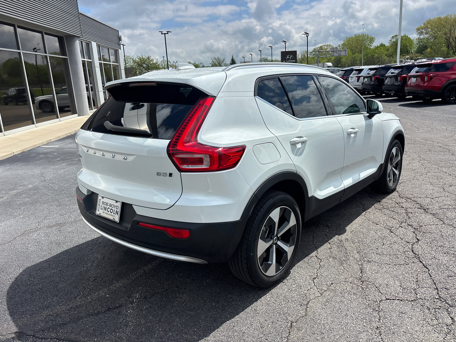 Used 2024 Volvo XC40 B5 Plus w/ Climate Package AWD/4WD image 7