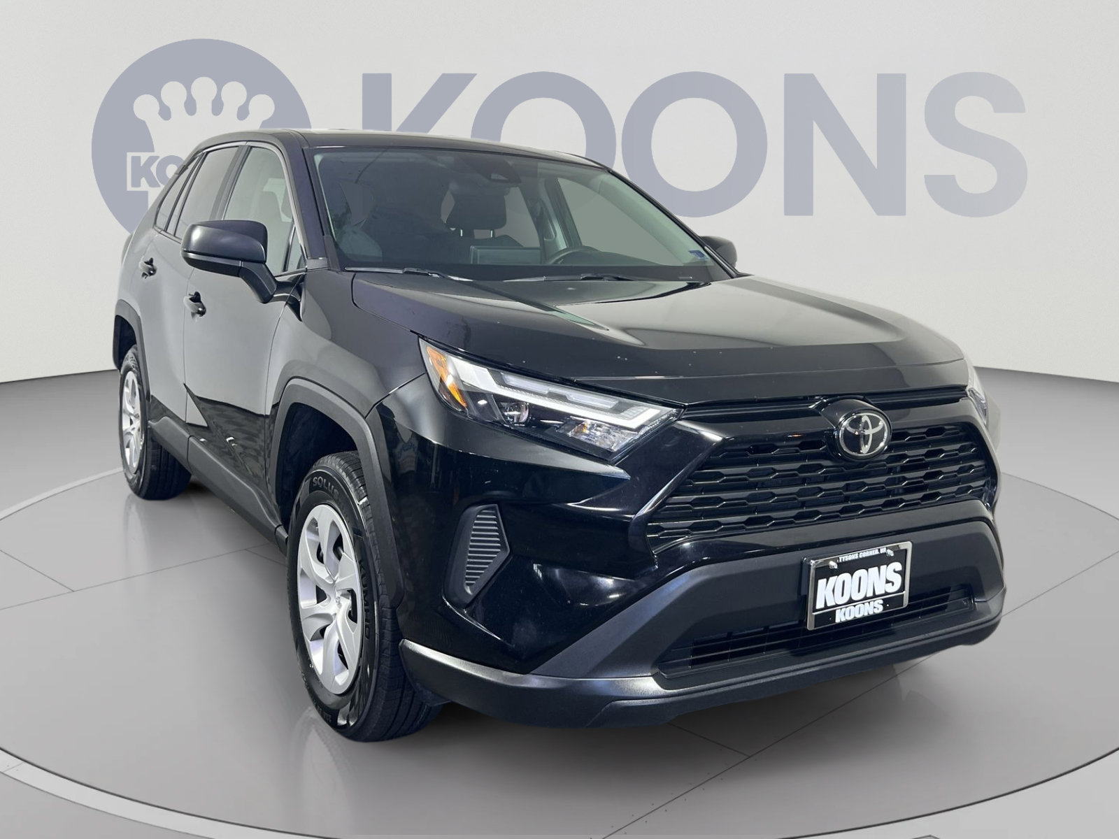 Used 2025 Toyota RAV4 LE AWD/4WD image 10
