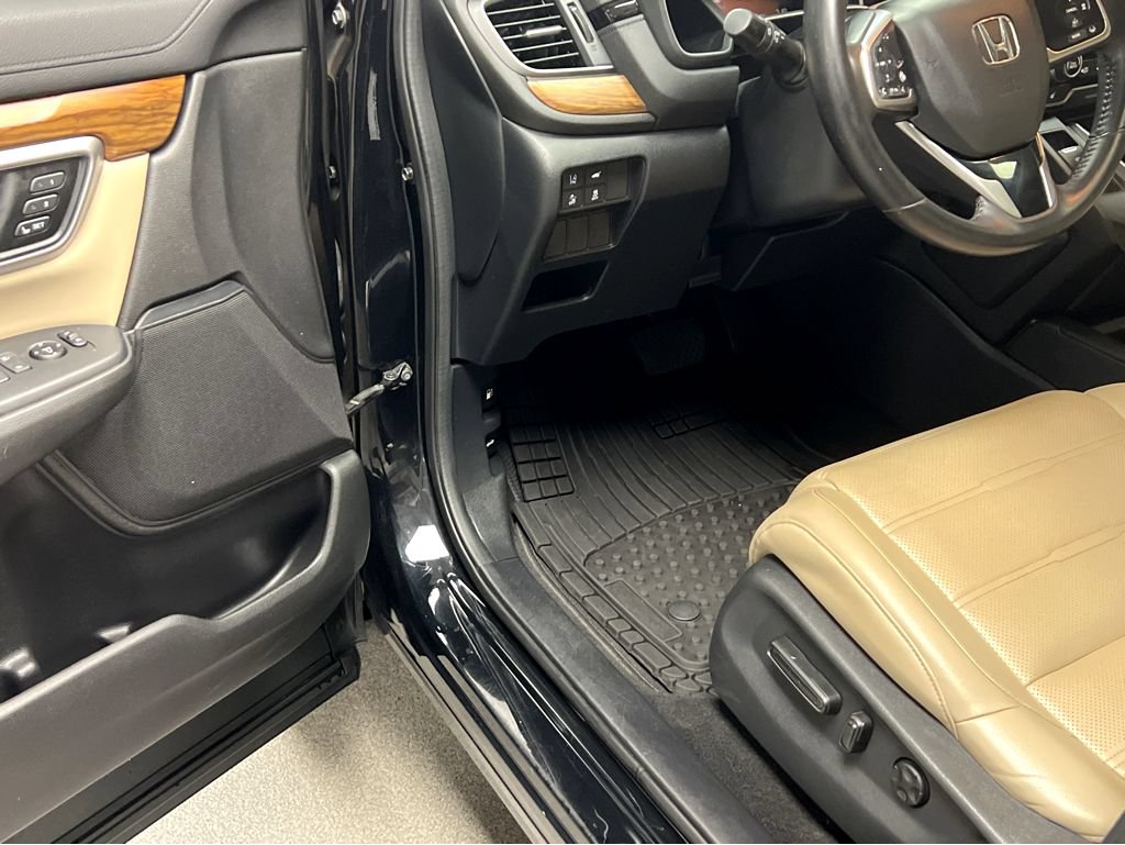 Used 2017 Honda CR-V Touring image 8