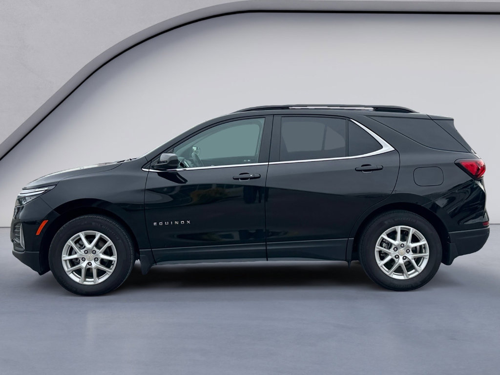 Used 2022 Chevrolet Equinox LT image 2
