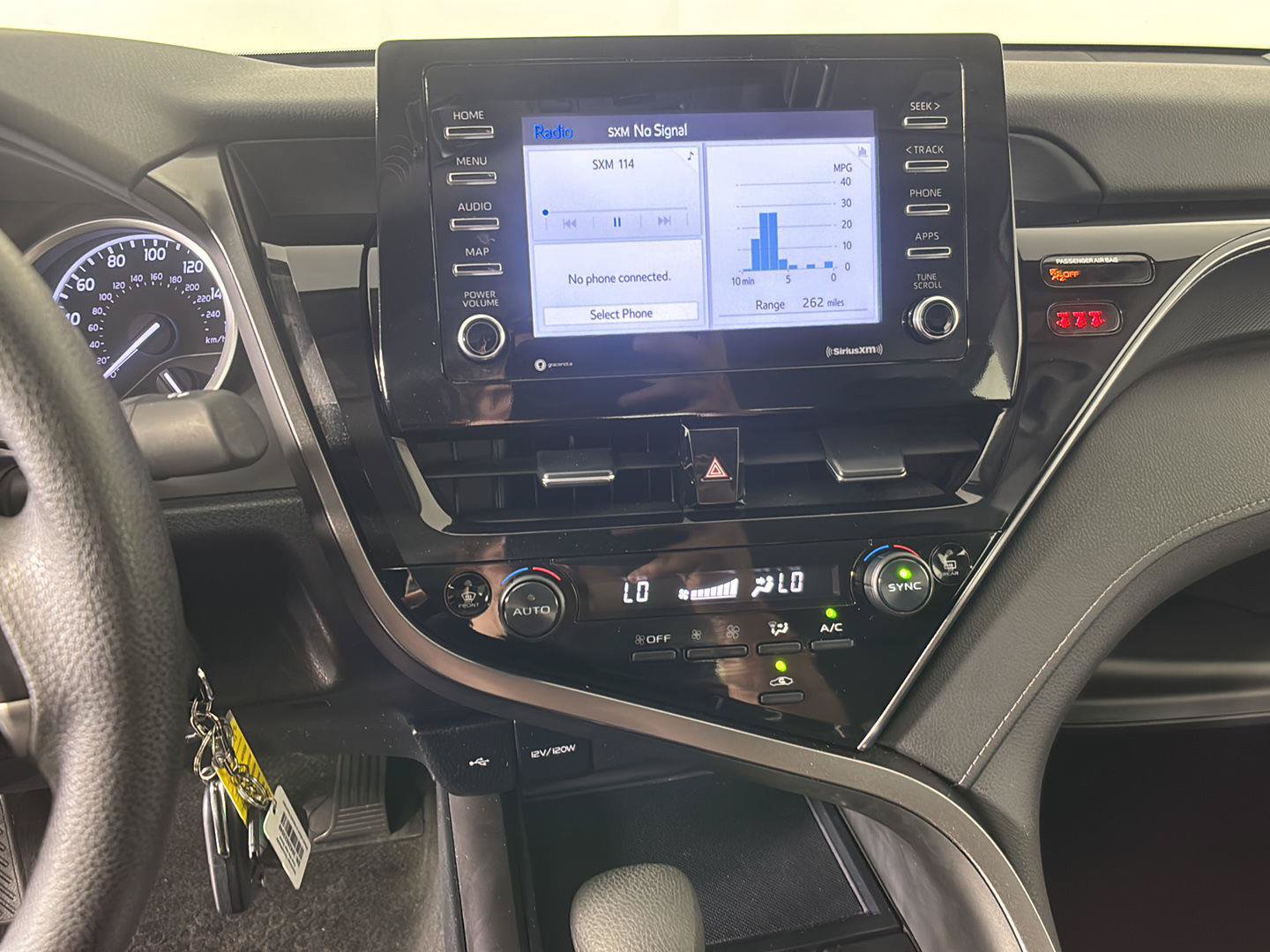 Used 2023 Toyota Camry LE FWD image 33