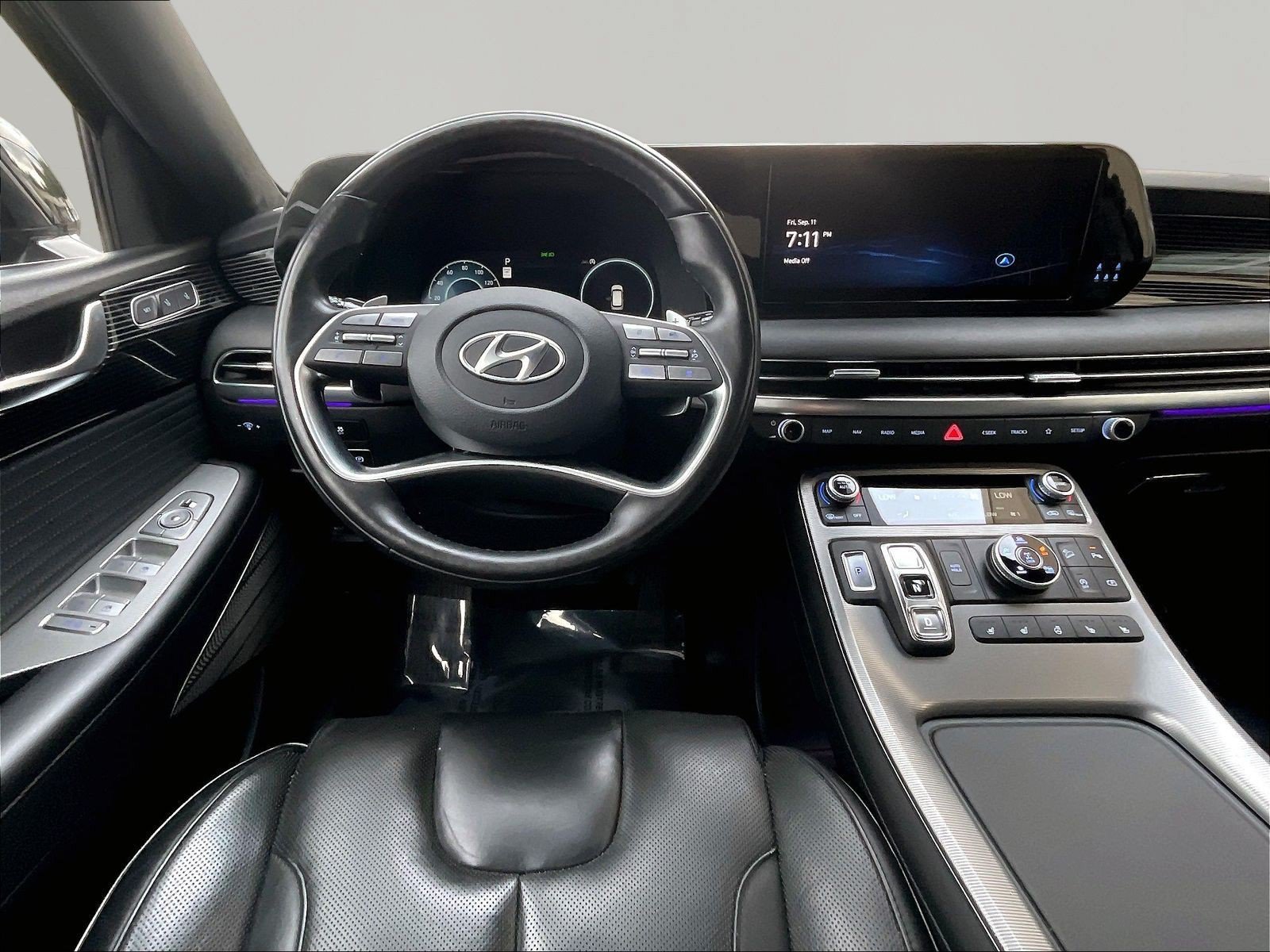 Used 2024 Hyundai Palisade Calligraphy AWD/4WD image 8