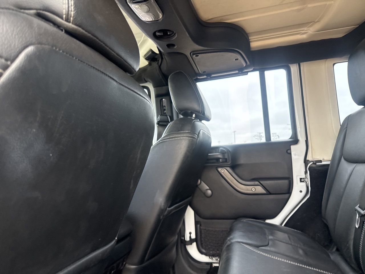 Used 2017 Jeep Wrangler Unlimited Sport AWD/4WD image 32