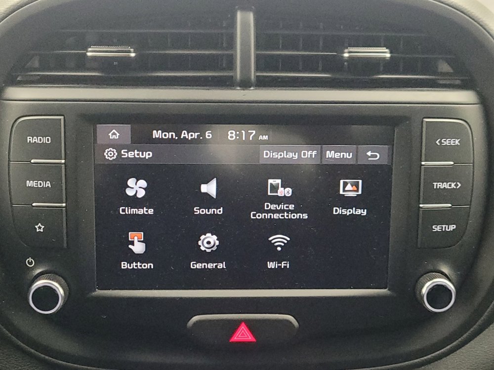 Used 2025 Kia Soul LX image 25