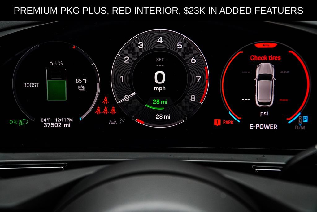 Used 2024 Porsche Cayenne AWD/4WD image 46