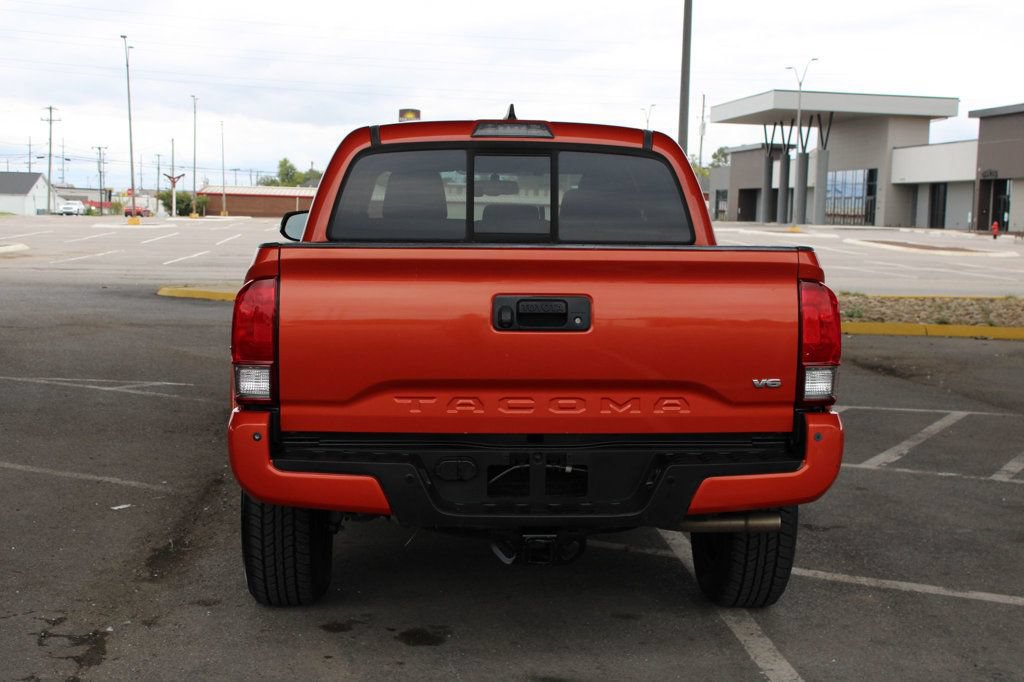 Used 2016 Toyota Tacoma TRD Sport w/ Premium & Technology Package AWD/4WD image 7