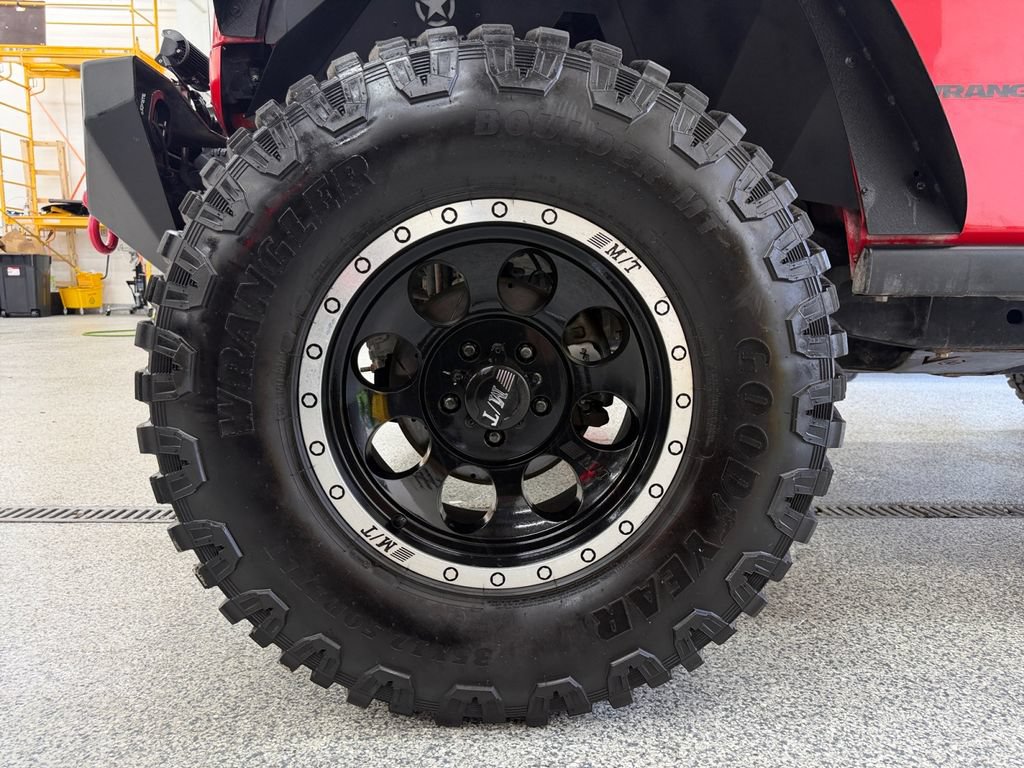 Used 2016 Jeep Wrangler Rubicon w/ Power Convenience Group AWD/4WD image 45