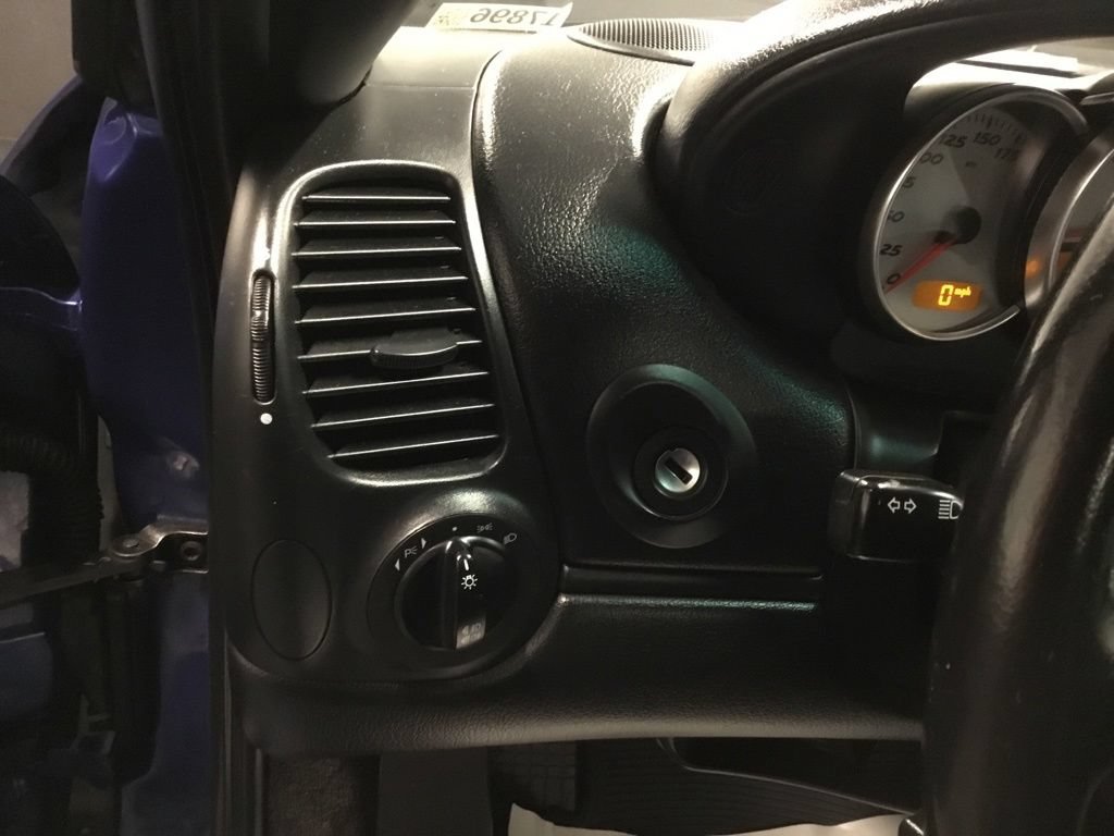 Used 2002 Porsche Boxster S RWD image 31