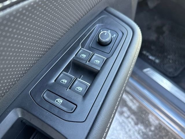 Used 2025 Volkswagen Atlas SEL image 16