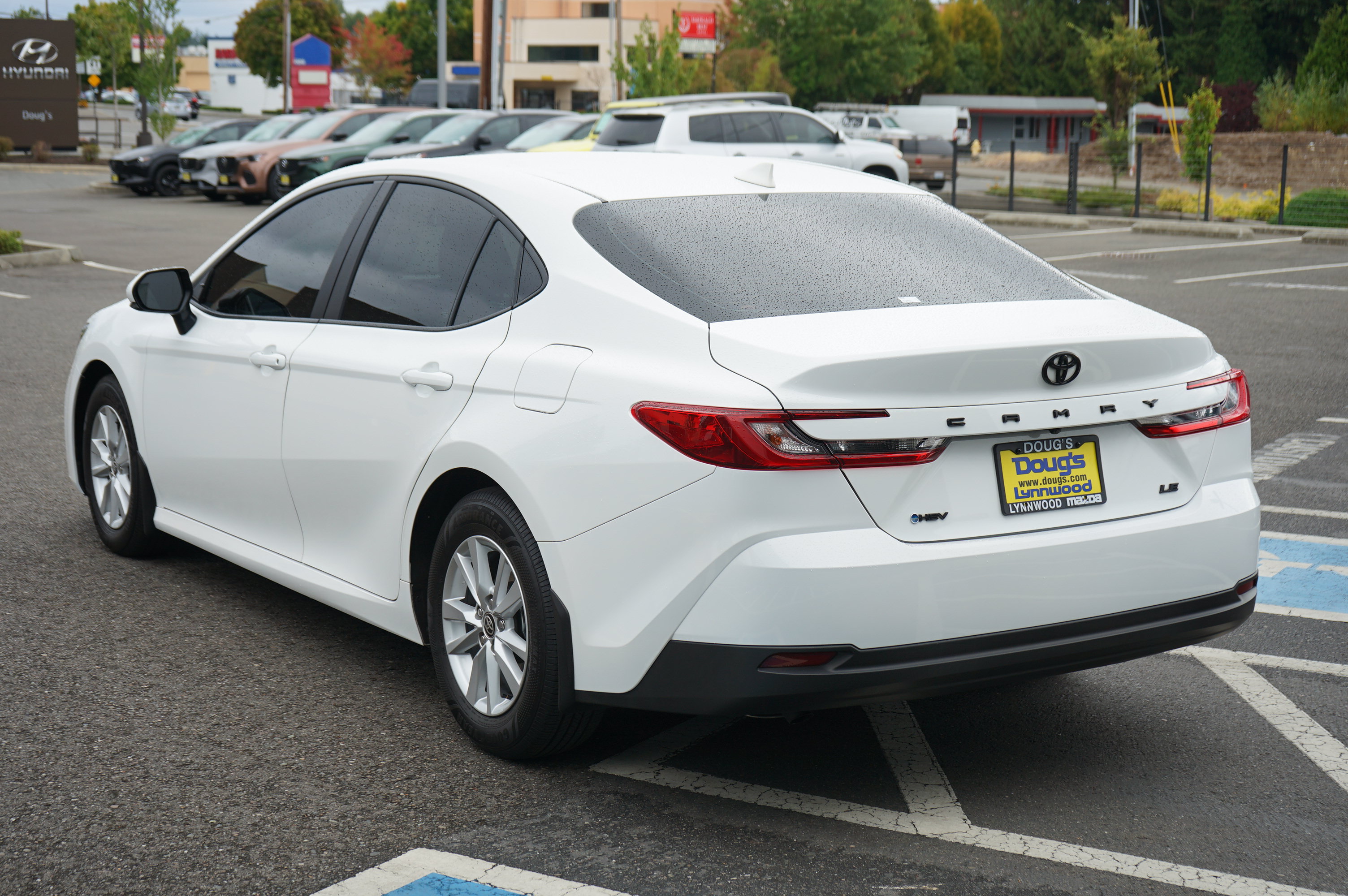 Used 2025 Toyota Camry LE FWD image 6