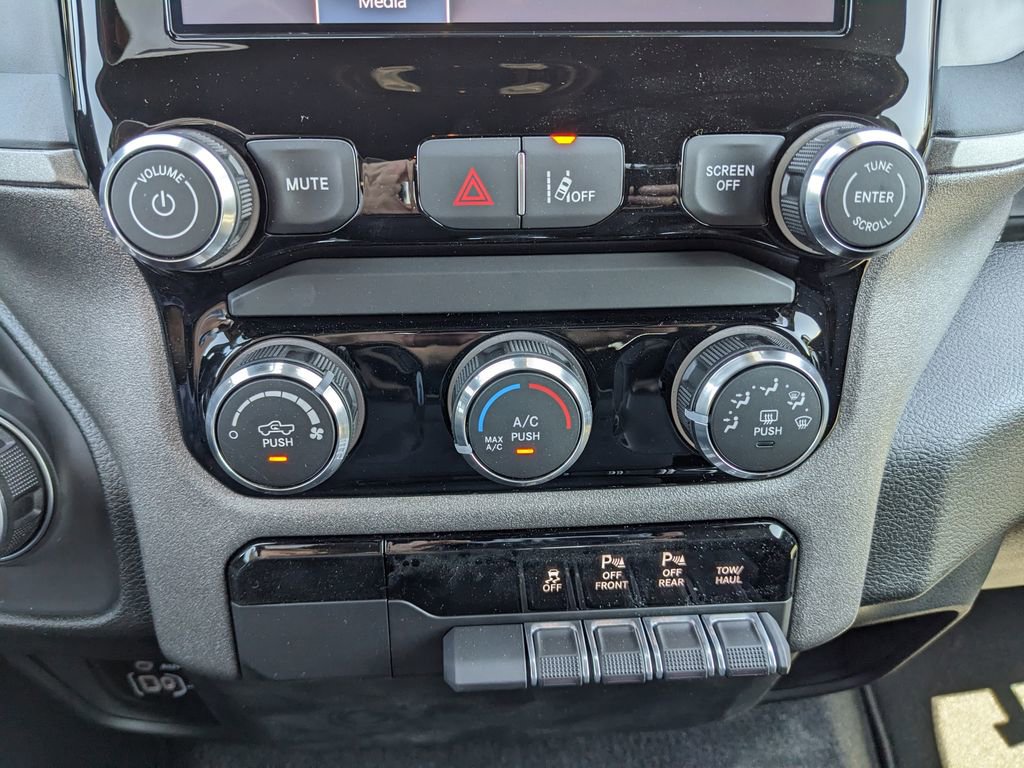 New 2026 RAM 1500 Express RWD image 30