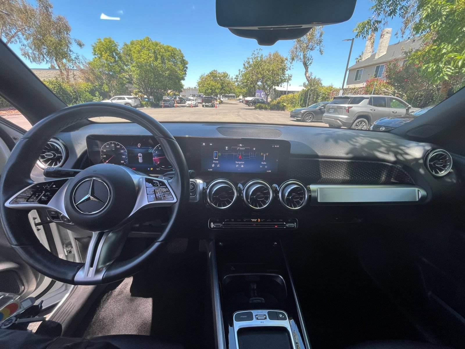 Used 2025 Mercedes-Benz GLB 250 image 33