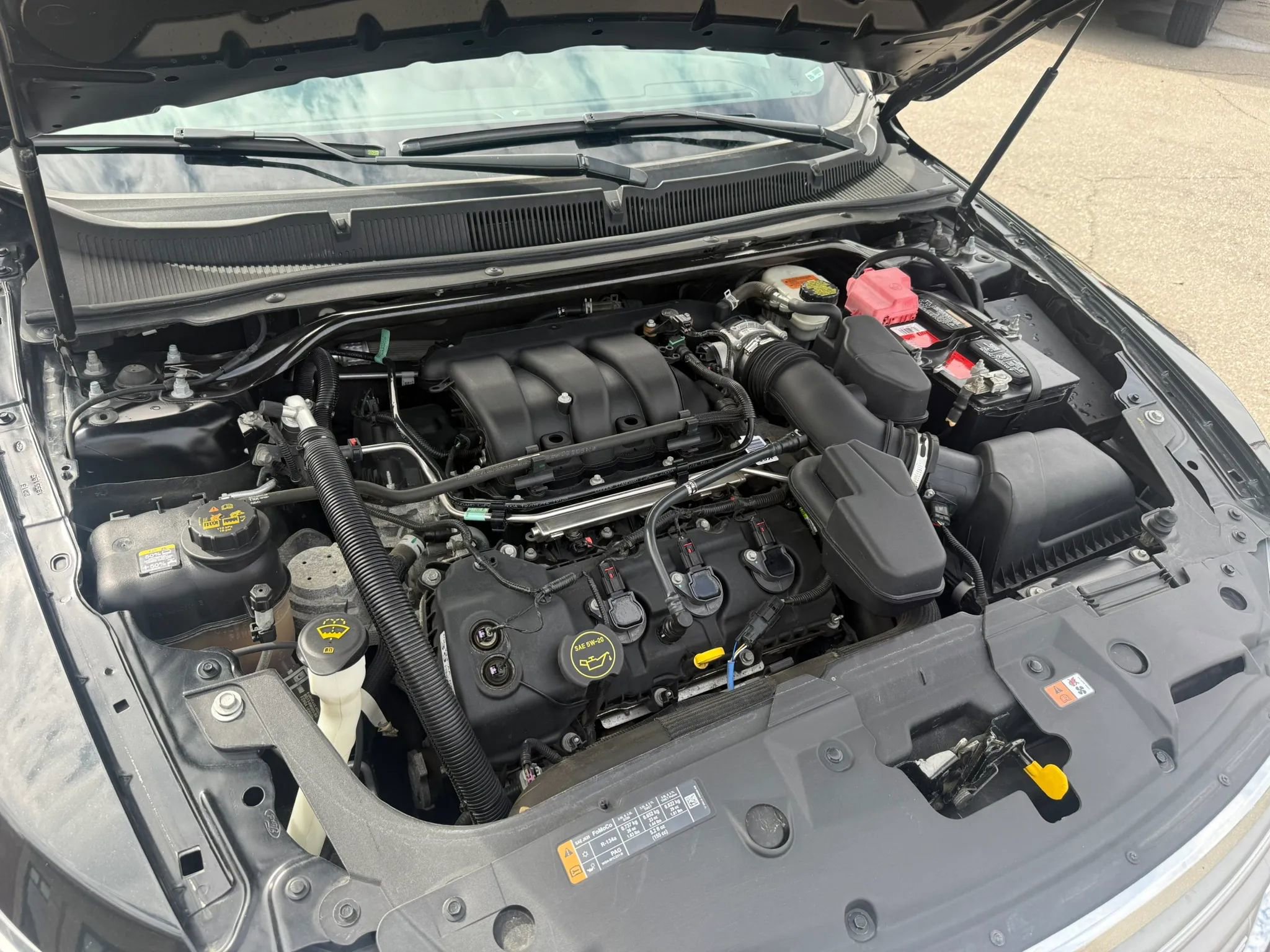 Used 2015 Ford Taurus SEL w/ Equipment Group 201A image 34