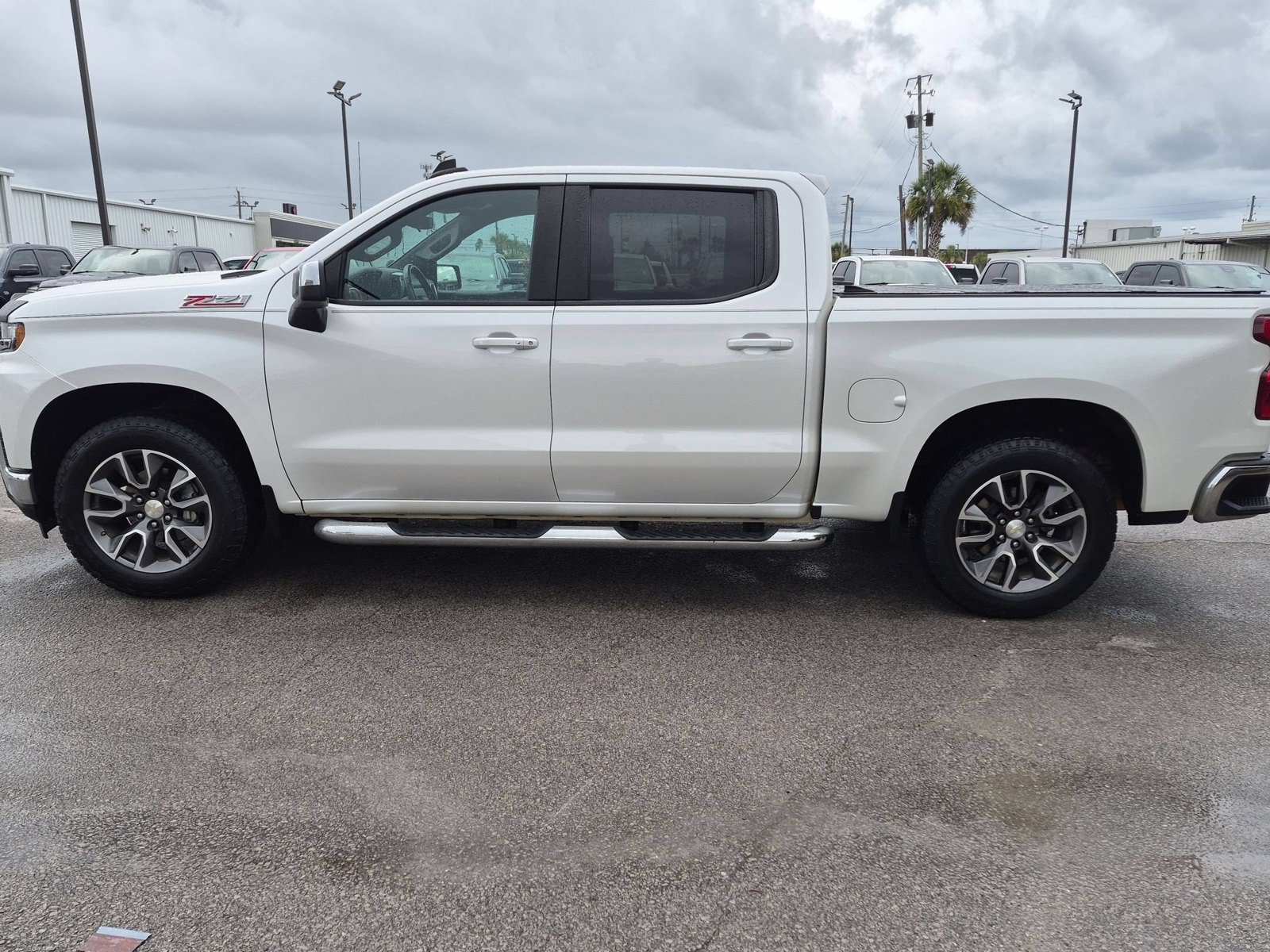 Used 2020 Chevrolet Silverado 1500 LT w/ All-Star Edition AWD/4WD image 9