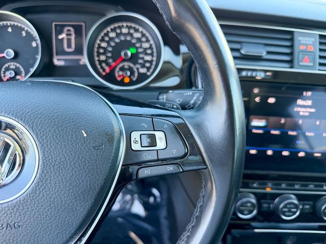 Used 2018 Volkswagen Golf SEL image 17