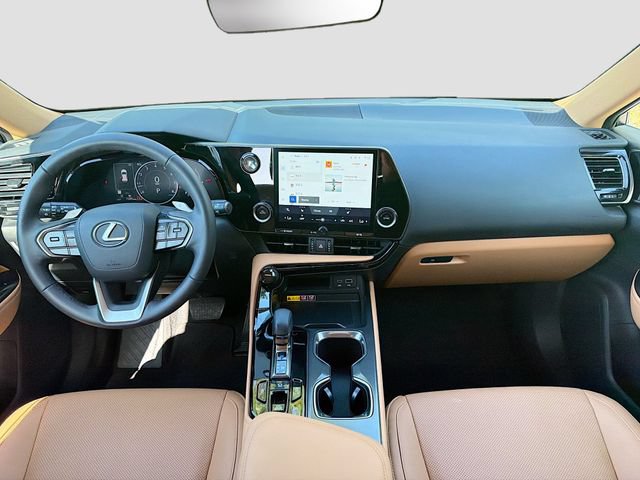 Used 2025 Lexus NX 250 FWD w/ Towing Package (2000 Lbs) image 16